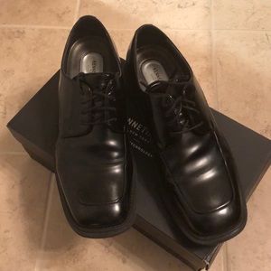 Kenneth Cole men’s dress shoes